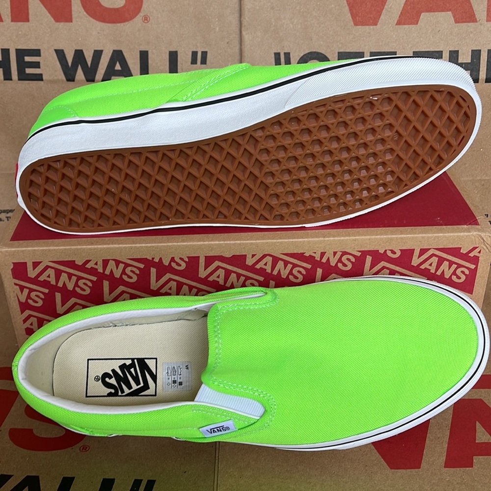 Vans Classic Slip On Neon Green Gecko/True White sneakers WMNS - Picture 6 of 16